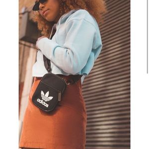 adidas original crossbody festival bag 🖤